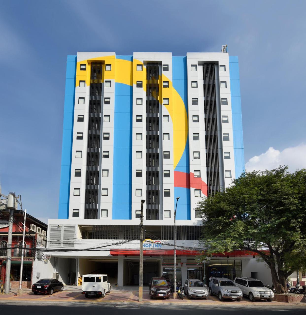 Hop Inn Hotel Tomas Morato Quezón by Eksteriør bilde
